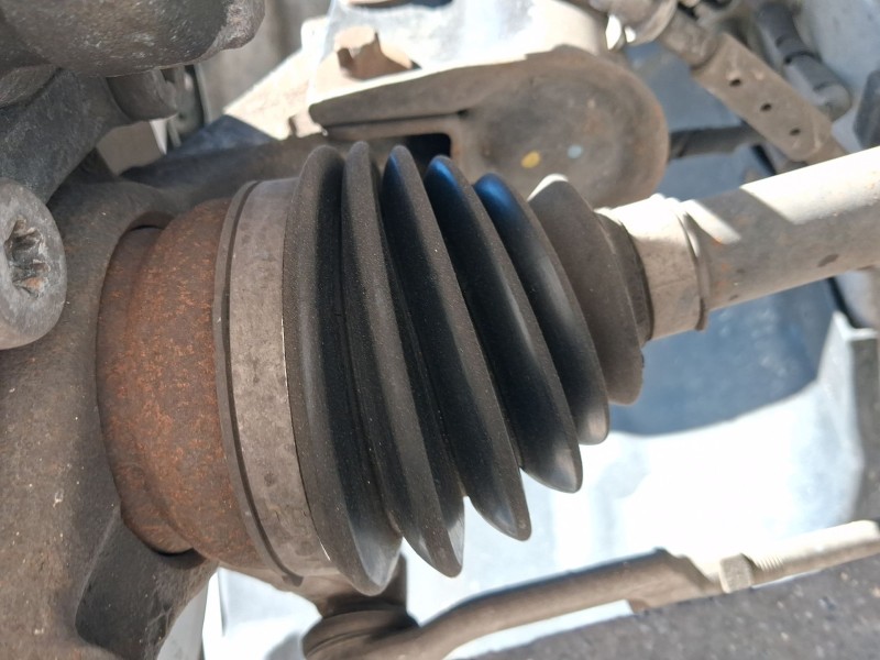 Recambio de transmision delantera derecha para opel corsa f (p2jo) 1.2 (68) referencia OEM IAM 9836046380 1647577580 