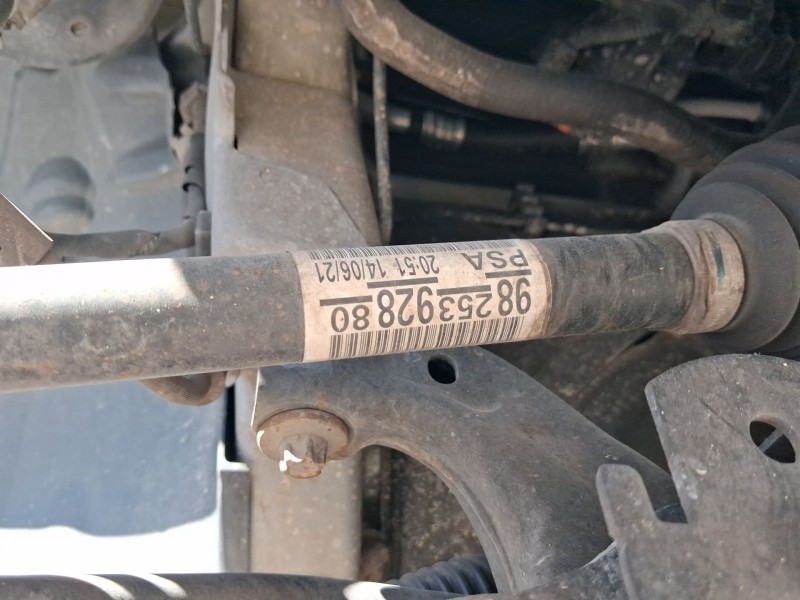 Recambio de transmision delantera derecha para opel corsa f (p2jo) 1.2 (68) referencia OEM IAM 9836046380 1647577580 