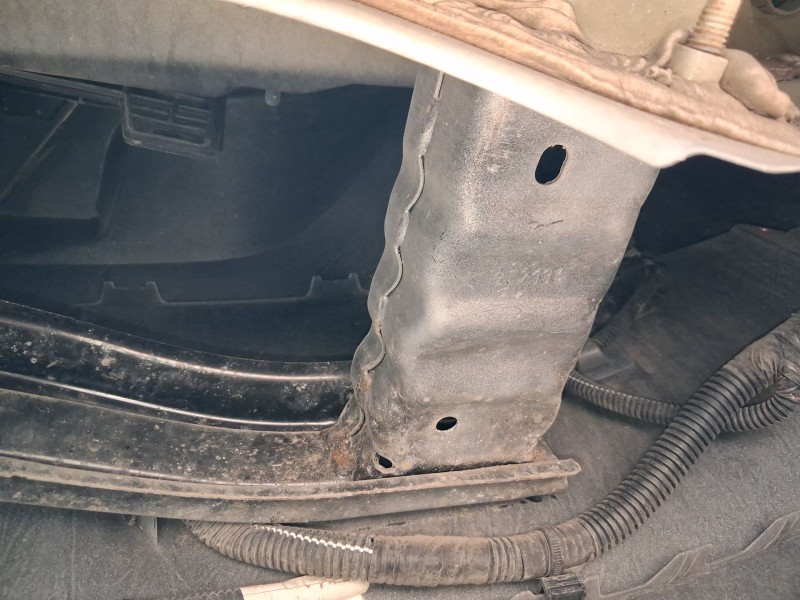 Recambio de refuerzo paragolpes trasero para opel corsa f (p2jo) 1.2 (68) referencia OEM IAM 9825456380  