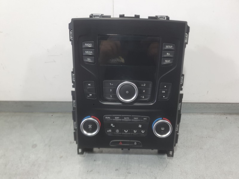 Recambio de mando climatizador para renault megane iv hatchback (b9a/m/n_) 1.5 blue dci 115 (b9a6) referencia OEM IAM   