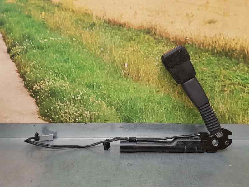 Recambio de pretensor airbag derecho para bmw serie 3 berlina (e90) 320d referencia OEM IAM 33044477F  TRW