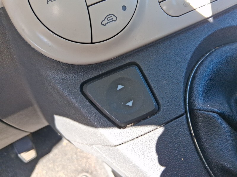 Recambio de mando elevalunas delantero izquierdo para fiat 500 (312_) 1.2 (312axa1a) referencia OEM IAM 735450601  