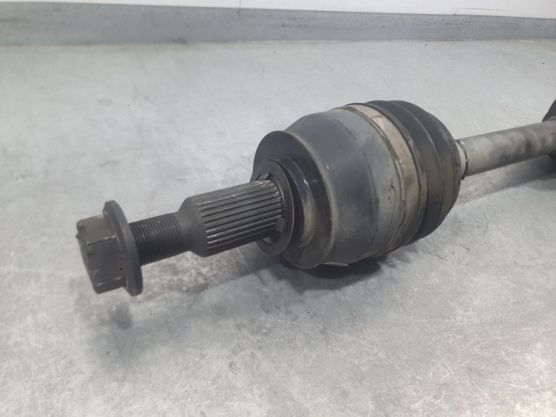 Recambio de transmision trasera derecha para jeep cherokee (kl) 2.0 crd 4x4 referencia OEM IAM 68248719AE  