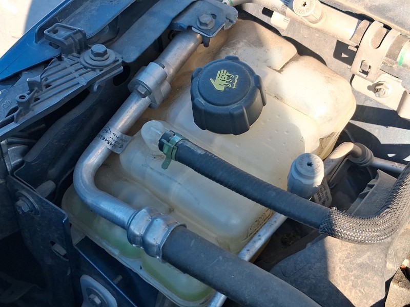 Recambio de deposito expansion para renault megane iv hatchback (b9a/m/n_) 1.2 tce 130 (b9mr) referencia OEM IAM 217102781R  