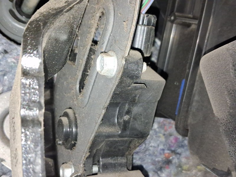 Recambio de potenciometro pedal para renault megane iv hatchback (b9a/m/n_) 1.2 tce 130 (b9mr) referencia OEM IAM 180023067R  