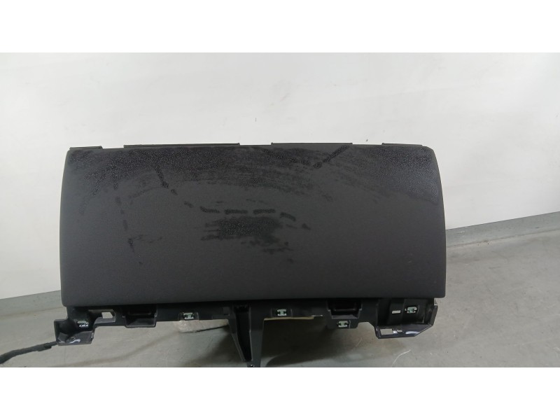 Recambio de tapa guantera para tesla model y ev a las 4 ruedas referencia OEM IAM   