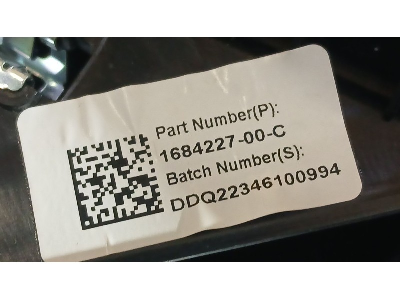 Recambio de tapa guantera para tesla model y ev a las 4 ruedas referencia OEM IAM   