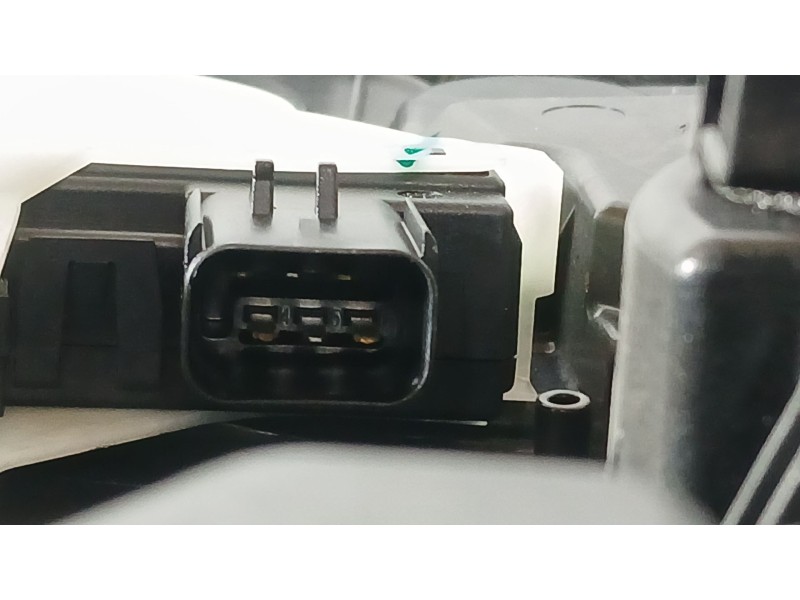 Recambio de elevalunas delantero derecho para tesla model y ev a las 4 ruedas referencia OEM IAM 200548500A  