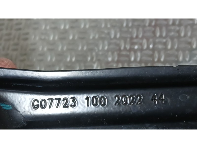 Recambio de elevalunas trasero izquierdo para tesla model y ev a las 4 ruedas referencia OEM IAM 152680200E  