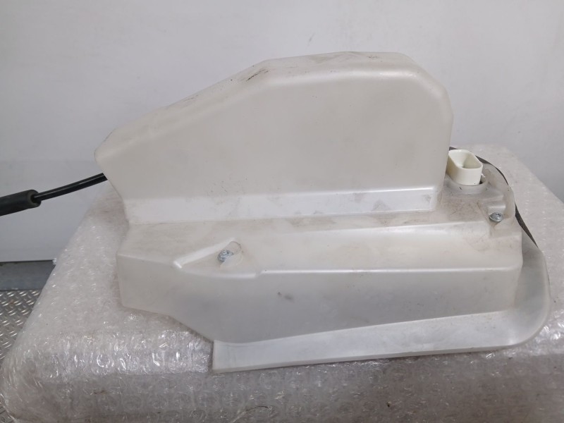 Recambio de cerradura puerta trasera izquierda para tesla model y ev a las 4 ruedas referencia OEM IAM 150067491B  