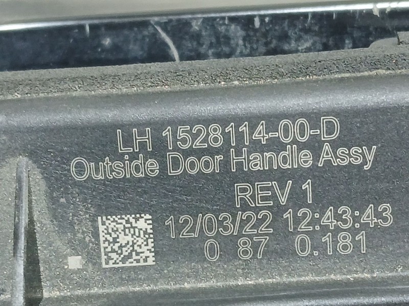 Recambio de maneta exterior trasera izquierda para tesla model y ev a las 4 ruedas referencia OEM IAM  ROZADA 
