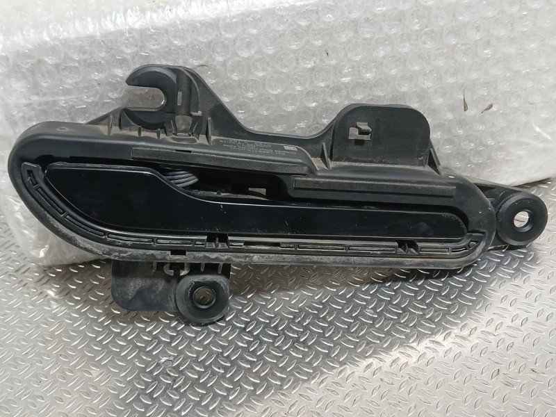 Recambio de maneta exterior delantera derecha para tesla model y ev a las 4 ruedas referencia OEM IAM   