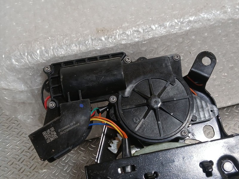 Recambio de cerradura maletero / porton para tesla model y ev a las 4 ruedas referencia OEM IAM   