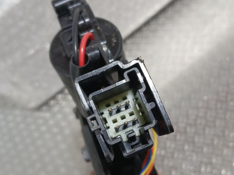 Recambio de cerradura maletero / porton para tesla model y ev a las 4 ruedas referencia OEM IAM   