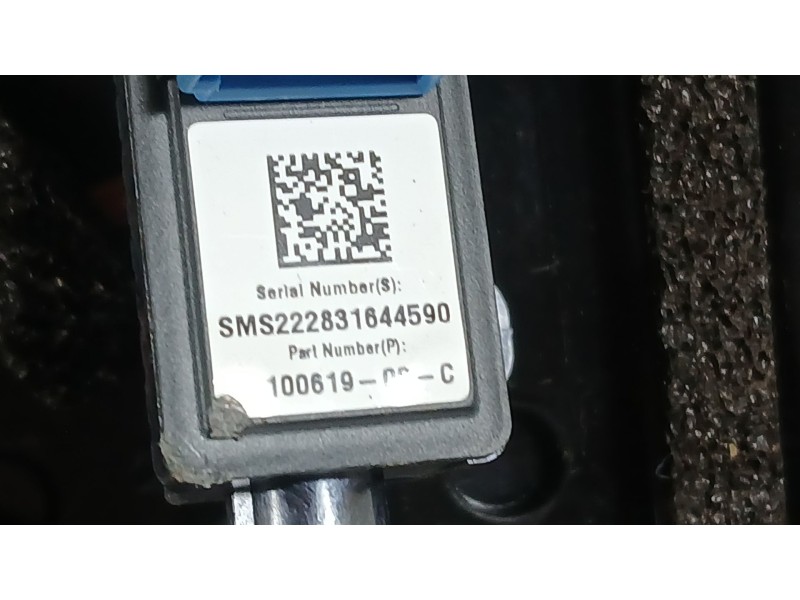 Recambio de camara para tesla model y ev a las 4 ruedas referencia OEM IAM  LATERAL DERECHA 