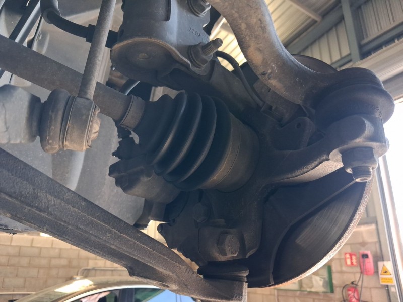 Recambio de mangueta delantera derecha para fiat 500 (312_) 1.2 (312axa1a) referencia OEM IAM 51857828  