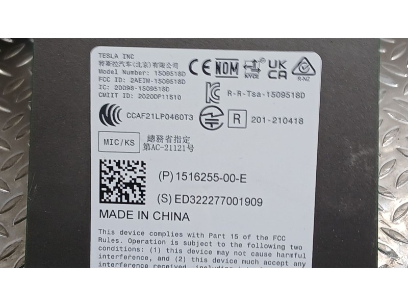 Recambio de camara para tesla model y ev a las 4 ruedas referencia OEM IAM   