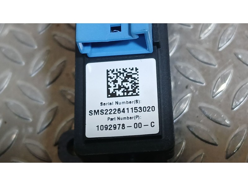 Recambio de camara para tesla model y ev a las 4 ruedas referencia OEM IAM   