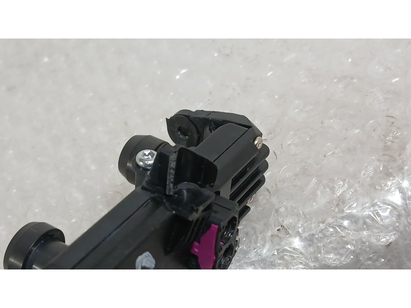 Recambio de camara para tesla model y ev a las 4 ruedas referencia OEM IAM 197213400C  
