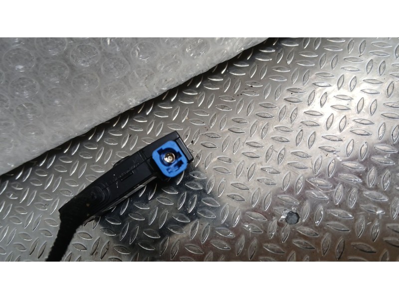 Recambio de camara para tesla model y ev a las 4 ruedas referencia OEM IAM   
