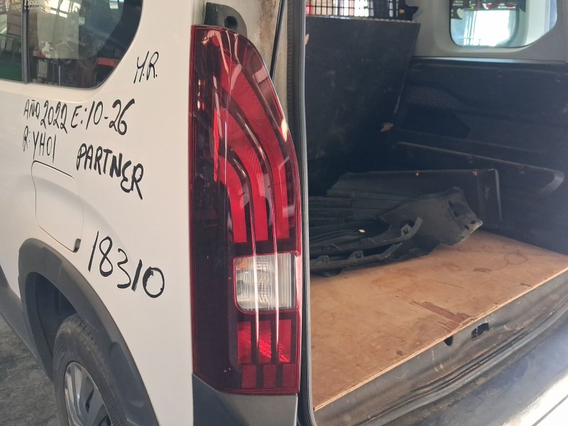 Recambio de piloto trasero izquierdo para peugeot partner furgón/monospace (k9) 1.5 bluehdi 100 referencia OEM IAM 9819427380  