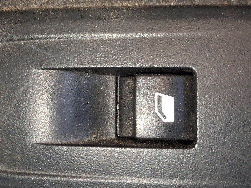 Recambio de mando elevalunas delantero derecho para peugeot partner furgón/monospace (k9) 1.5 bluehdi 100 referencia OEM IAM 980