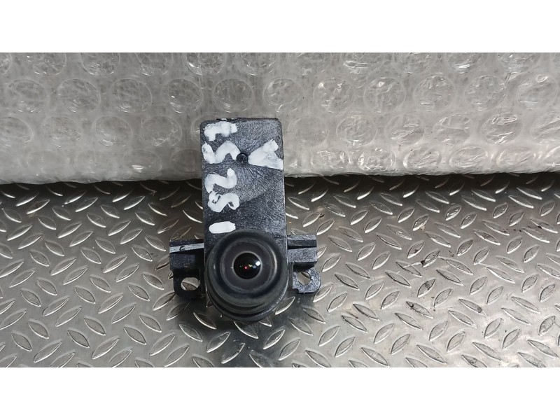 Recambio de camara vision trasera para tesla model y ev a las 4 ruedas referencia OEM IAM 109594900E  