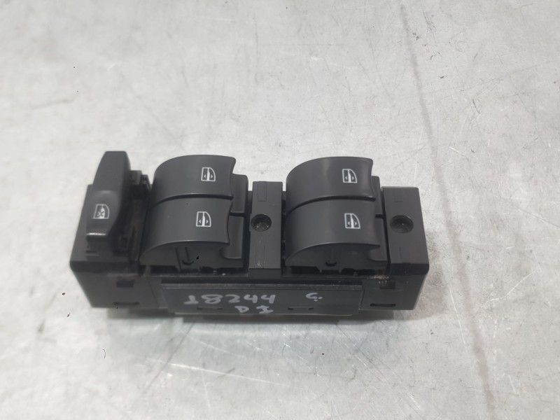 Recambio de mando elevalunas delantero izquierdo para renault koleos i (hy_) 2.0 dci (hy0k) referencia OEM IAM 25401JY00C  