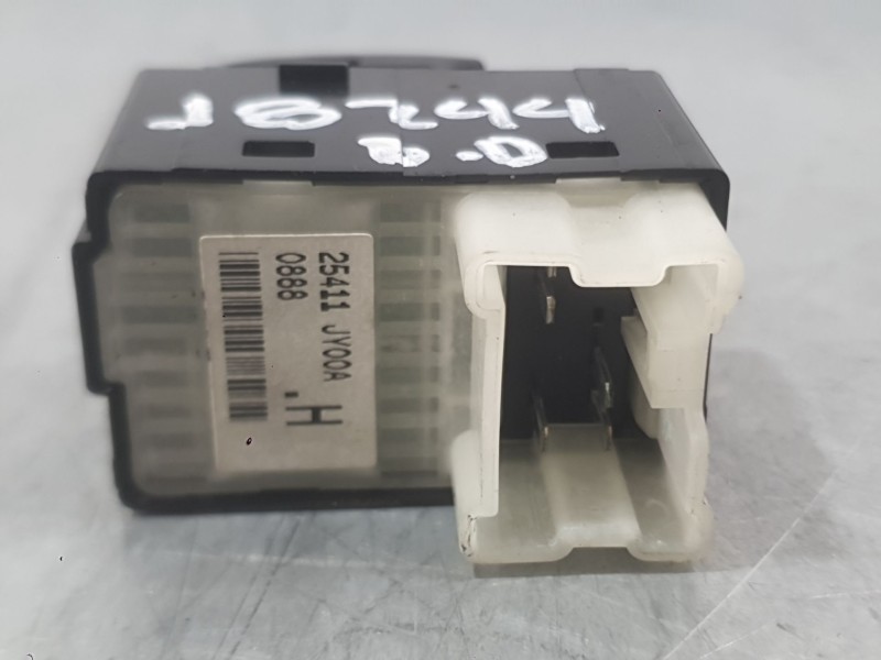Recambio de mando elevalunas delantero derecho para renault koleos i (hy_) 2.0 dci (hy0k) referencia OEM IAM 25411JY00A  