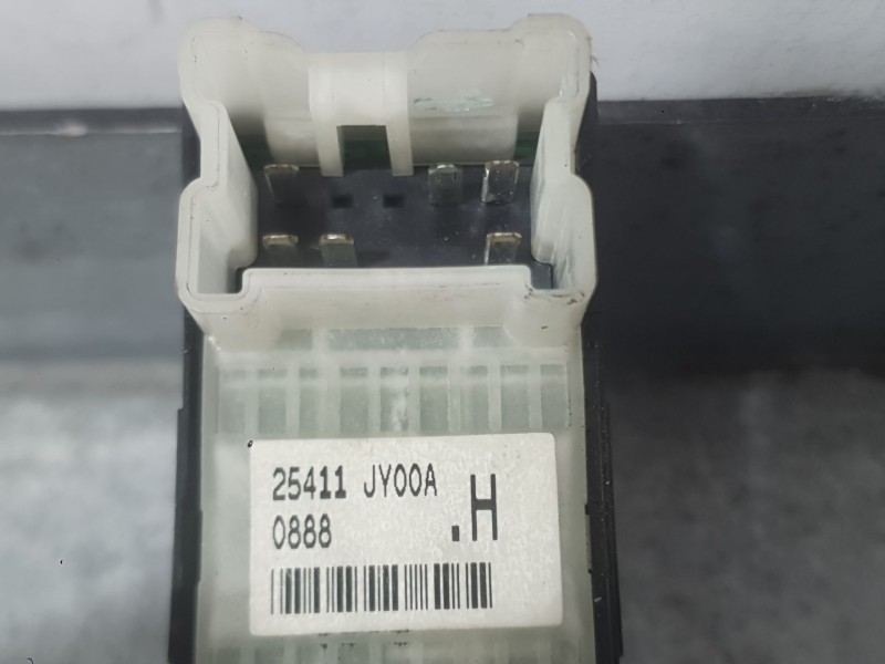 Recambio de mando elevalunas delantero derecho para renault koleos i (hy_) 2.0 dci (hy0k) referencia OEM IAM 25411JY00A  