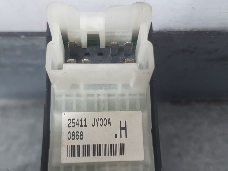 Recambio de mando elevalunas trasero derecho para renault koleos i (hy_) 2.0 dci (hy0k) referencia OEM IAM 25411JY00A  