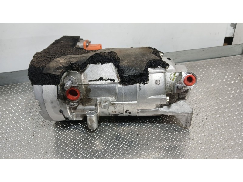 Recambio de compresor aire acondicionado para tesla model y ev a las 4 ruedas referencia OEM IAM 150125698M  