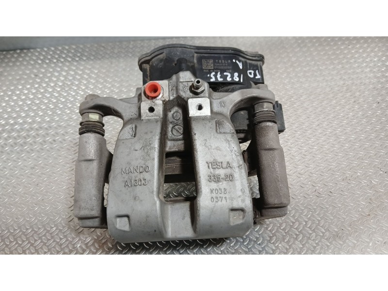 Recambio de pinza freno trasera derecha para tesla model y ev a las 4 ruedas referencia OEM IAM 800821600A 800821400A 104462400H