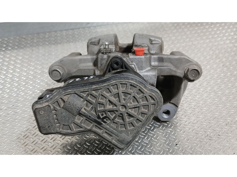 Recambio de pinza freno trasera derecha para tesla model y ev a las 4 ruedas referencia OEM IAM 800821600A 800821400A 104462400H