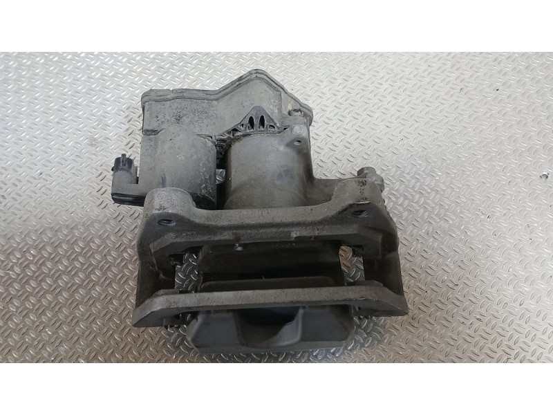 Recambio de pinza freno trasera derecha para tesla model y ev a las 4 ruedas referencia OEM IAM 800821600A 800821400A 104462400H