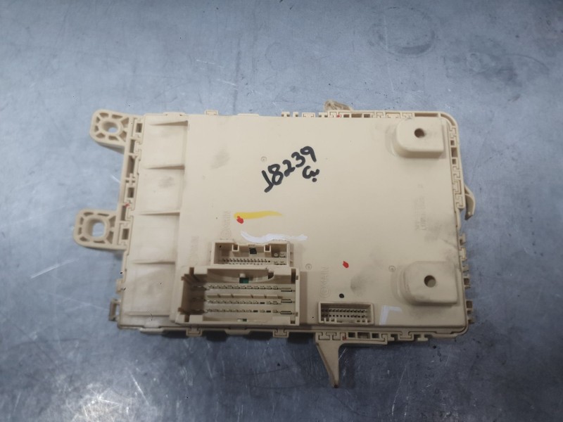 Recambio de caja reles / fusibles para hyundai i30 (gd) 1.4 referencia OEM IAM   