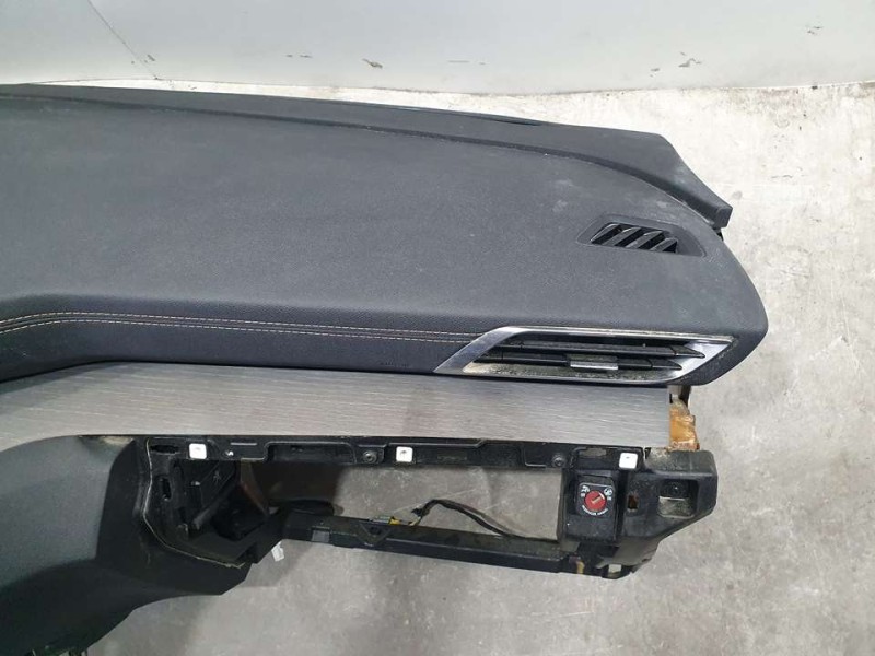 Recambio de kit airbag para peugeot 5008 gt referencia OEM IAM 98230181ZD  C/ SALPICADERO Y SIN PRETENSORES