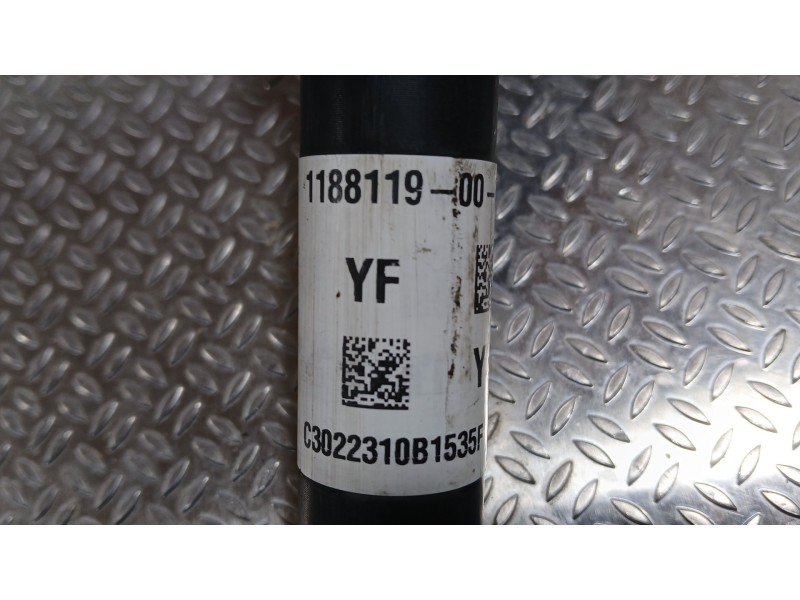 Recambio de transmision delantera derecha para tesla model y ev a las 4 ruedas referencia OEM IAM 118811599A  