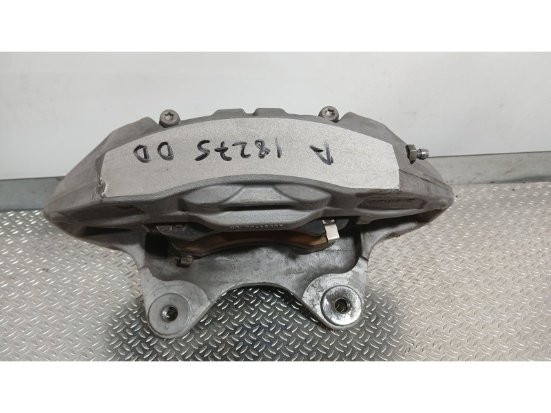 Recambio de pinza freno delantera derecha para tesla model y ev a las 4 ruedas referencia OEM IAM 118862299D  