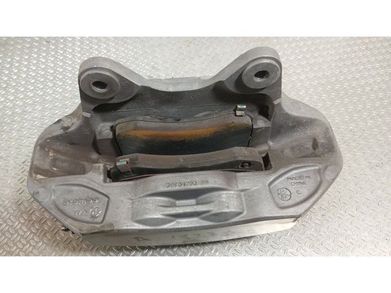 Recambio de pinza freno delantera derecha para tesla model y ev a las 4 ruedas referencia OEM IAM 118862299D  