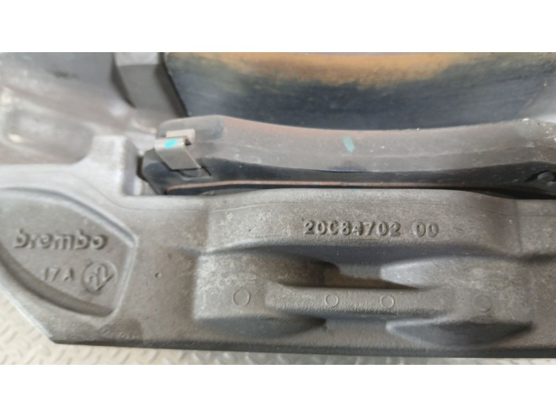 Recambio de pinza freno delantera derecha para tesla model y ev a las 4 ruedas referencia OEM IAM 118862299D  