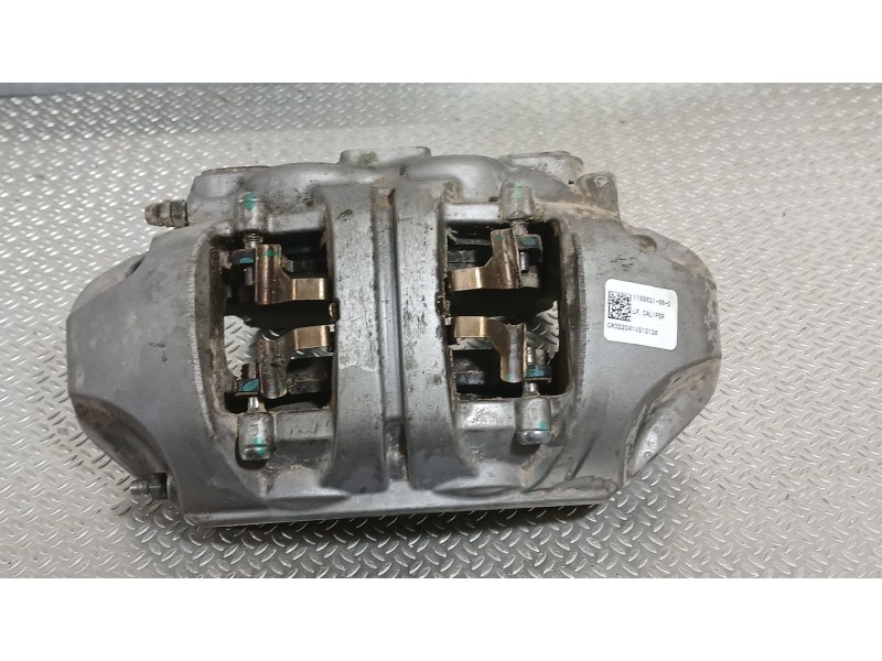 Recambio de pinza freno delantera izquierda para tesla model y ev a las 4 ruedas referencia OEM IAM 118862199D  