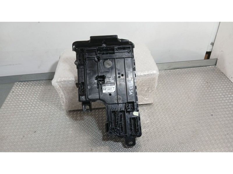 Recambio de modulo electronico para tesla model y ev a las 4 ruedas referencia OEM IAM   