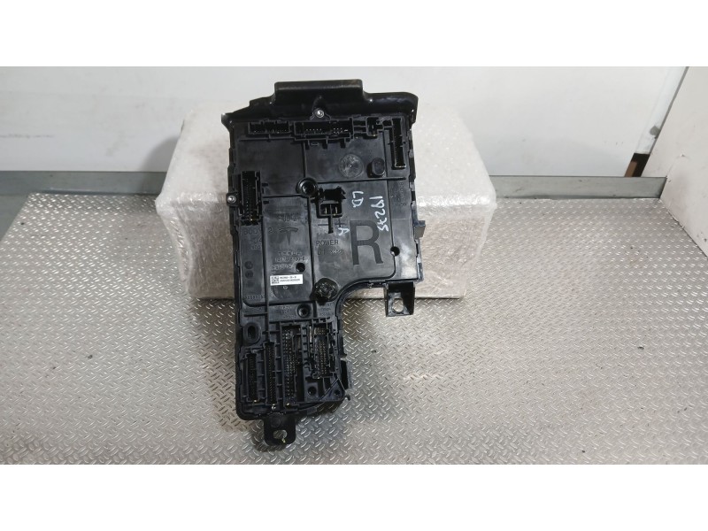 Recambio de modulo electronico para tesla model y ev a las 4 ruedas referencia OEM IAM   