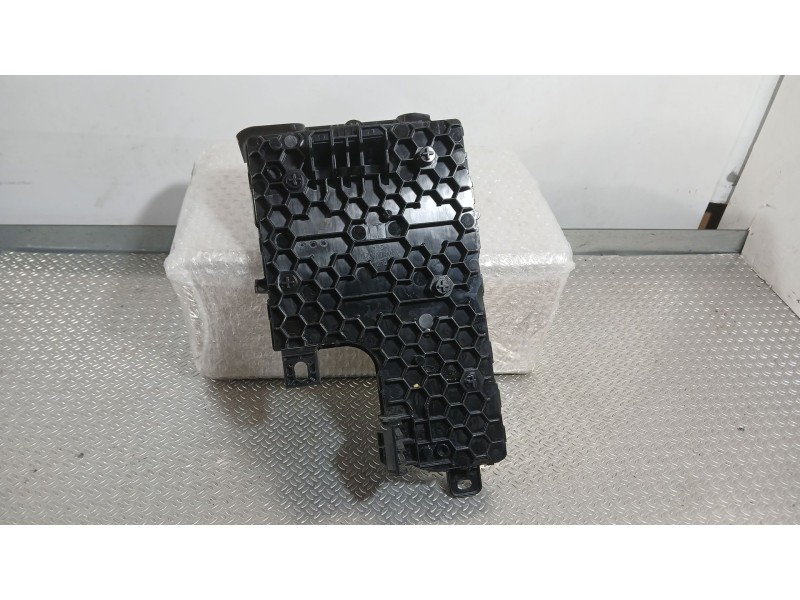 Recambio de modulo electronico para tesla model y ev a las 4 ruedas referencia OEM IAM   