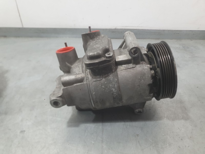 Recambio de compresor aire acondicionado para seat ibiza iv (6j5, 6p1) 1.6 tdi referencia OEM IAM 1K0820808F  