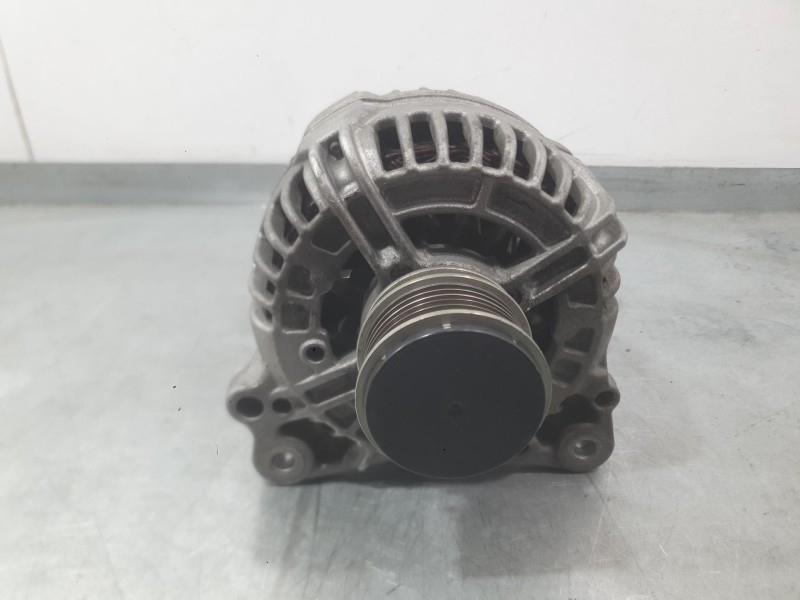 Recambio de alternador para seat ibiza iv (6j5, 6p1) 1.6 tdi referencia OEM IAM 06F903023FX 038903018PX 