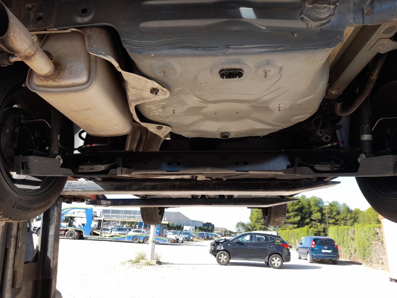 Recambio de puente trasero para renault clio v (b7_) 1.0 sce 75 (b7m5) referencia OEM IAM 555113834R TAMBOR C/ABS Y 4 TORNILLOS 