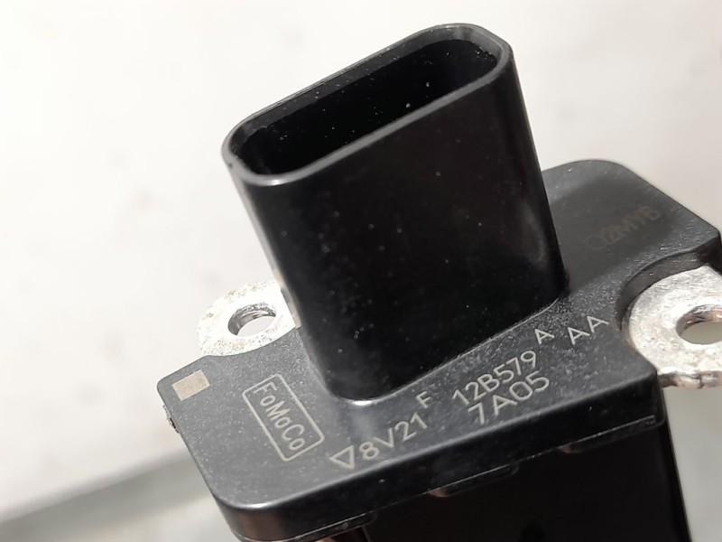 Recambio de caudalimetro para ford fiesta (ccn) trend referencia OEM IAM 8V2112B579  FOMOCO