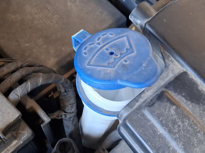 Recambio de deposito limpia para ford ecosport 1.5 ecoblue tdci referencia OEM IAM 2142368 2252153 